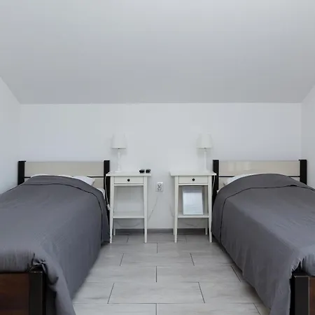 Leń - I - Przy Plaży - Dla Psów Pensjonat 3*