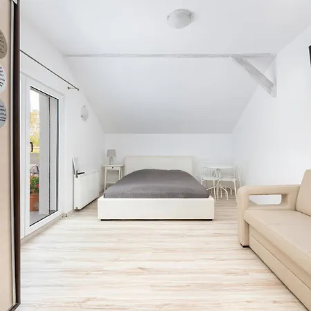 Len - I - Przy Plazy - Dla Psow 게스트하우스 3*