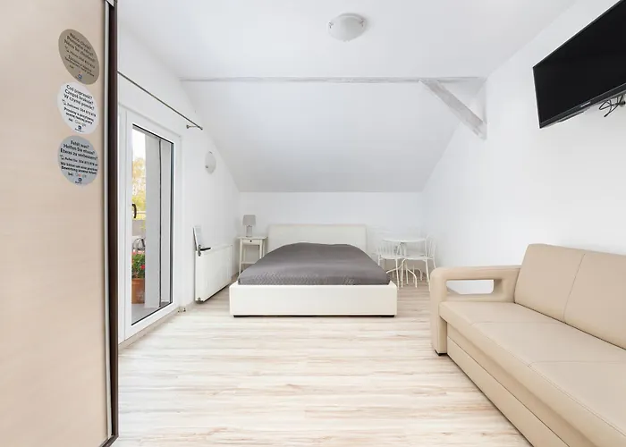 Leń - I - Przy Plaży - Dla Psów Pensión 3*